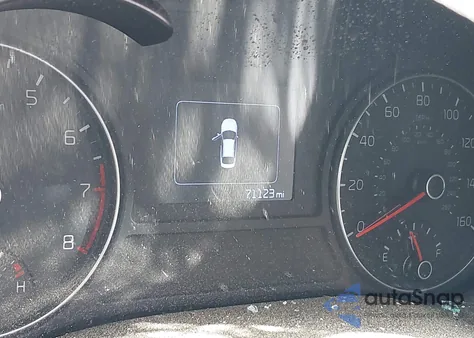 2018 Kia Optima Lx z USA, uszkodzony, nr VIN 5XXGT4L33JG267863